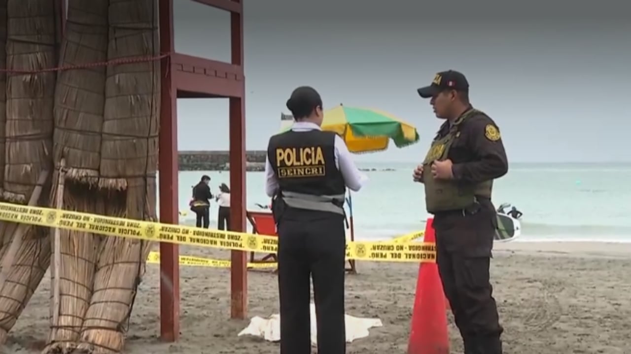 El menor había ingresado al mar el viernes junto a dos amigos y fue arrastrado por una ola. Escuelas de surf piden reforzar la presencia de salvavidas durante todo el año. (Captura de imagen de América Noticias)