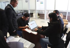 Huancayo: Postulante cae con celular durante examen de admisión