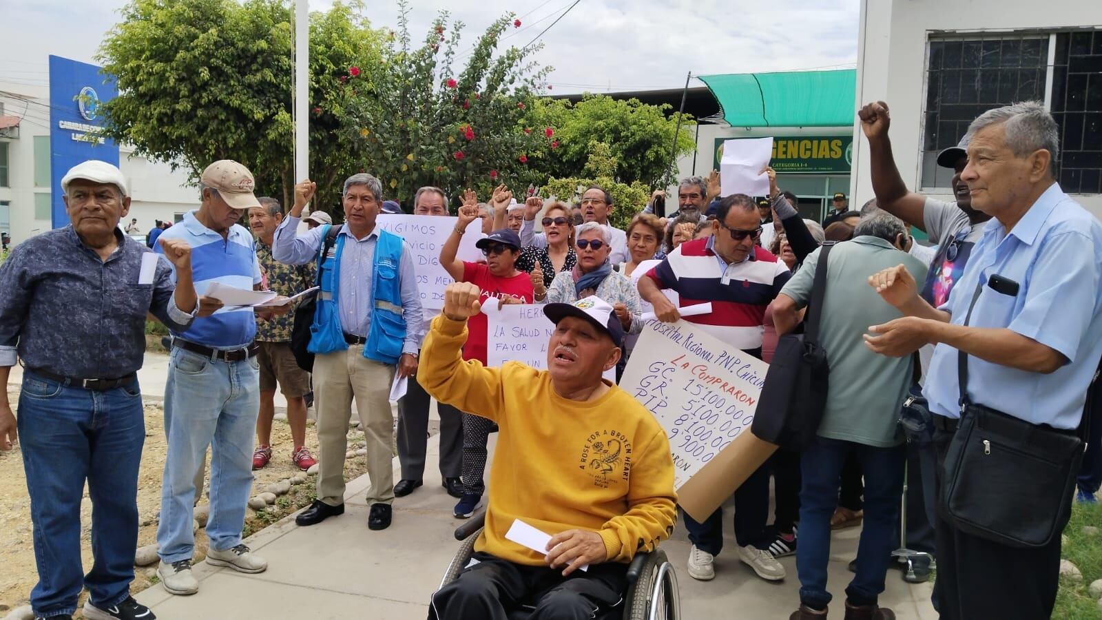 Eligieron el día de la Policía Nacional del Perú para protestar.