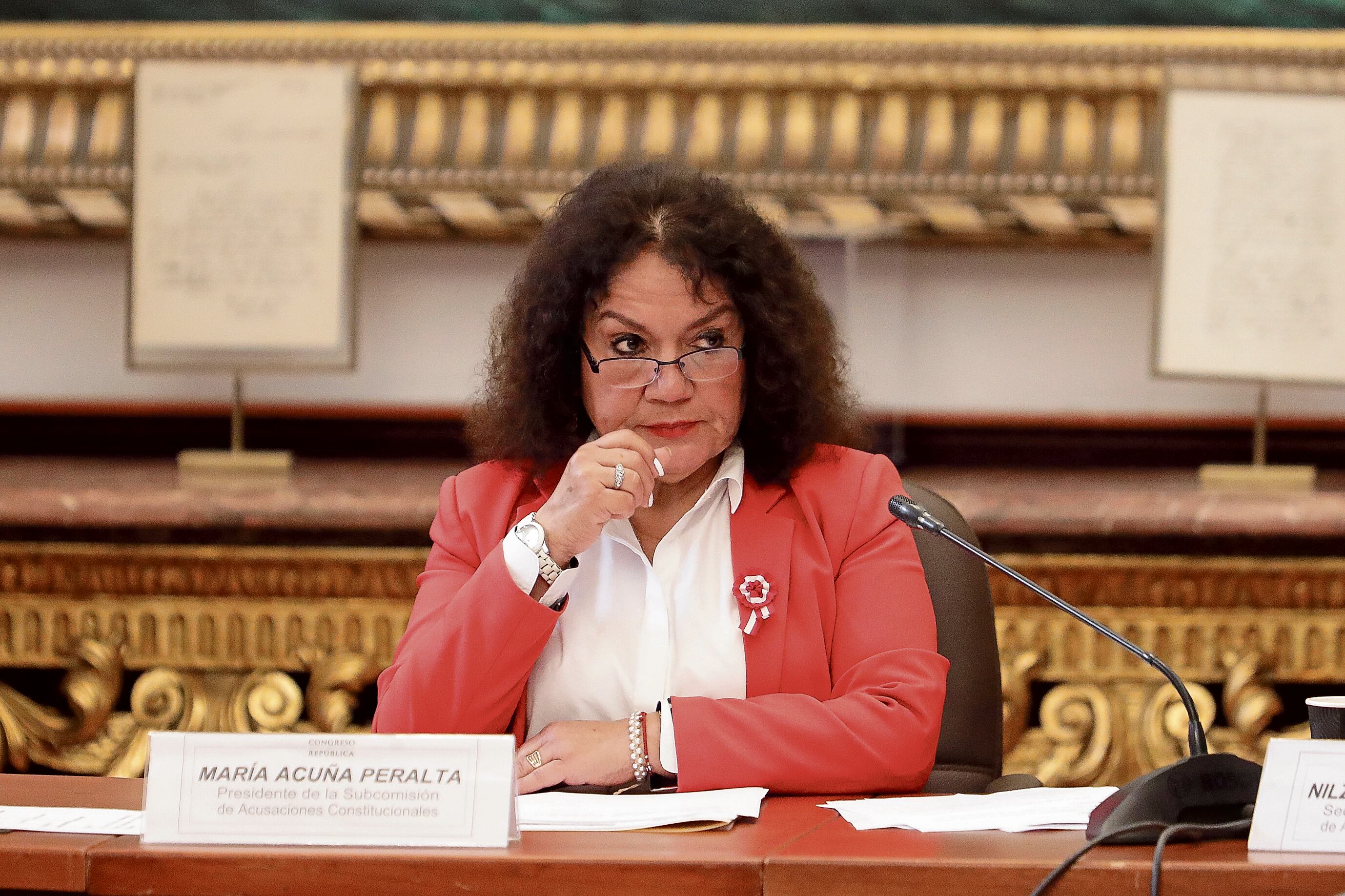 Comuna dictamina que congresista violó integridad, honradez y bien común