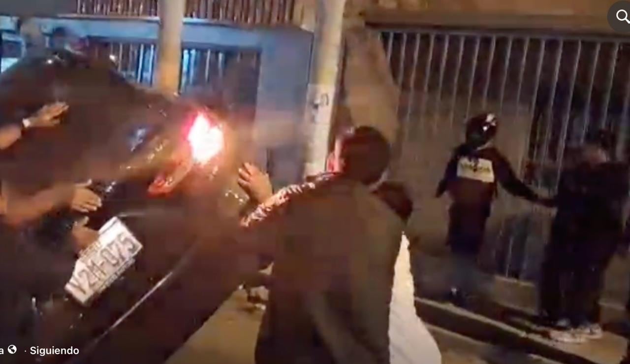 VOLCADURA Y HUIDA EN ICA: Conductor abandona a su acompañante