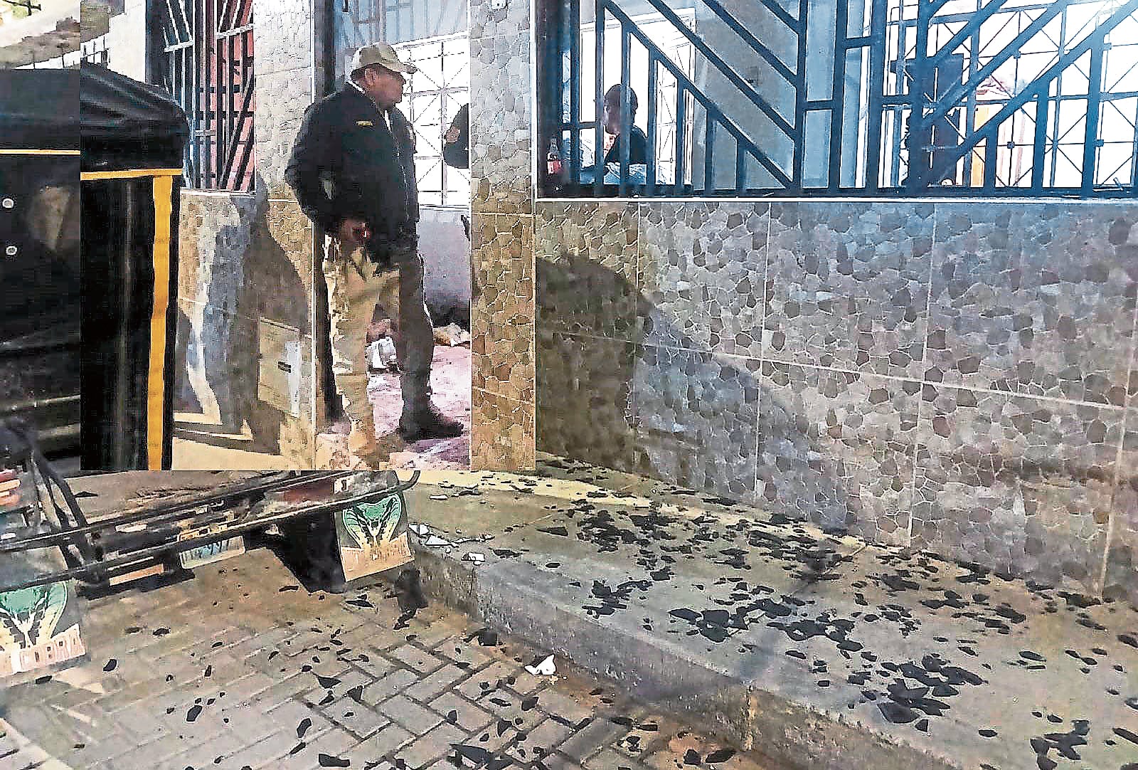 Delincuentes detonan explosivo en vivienda de taxista en Perú durante emergencia por crimen
