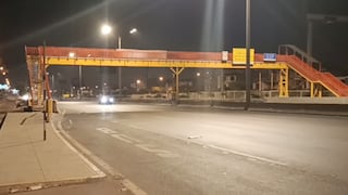 Surco: camioneta embiste motocicleta y deja dos heridos en la Panamericana Sur