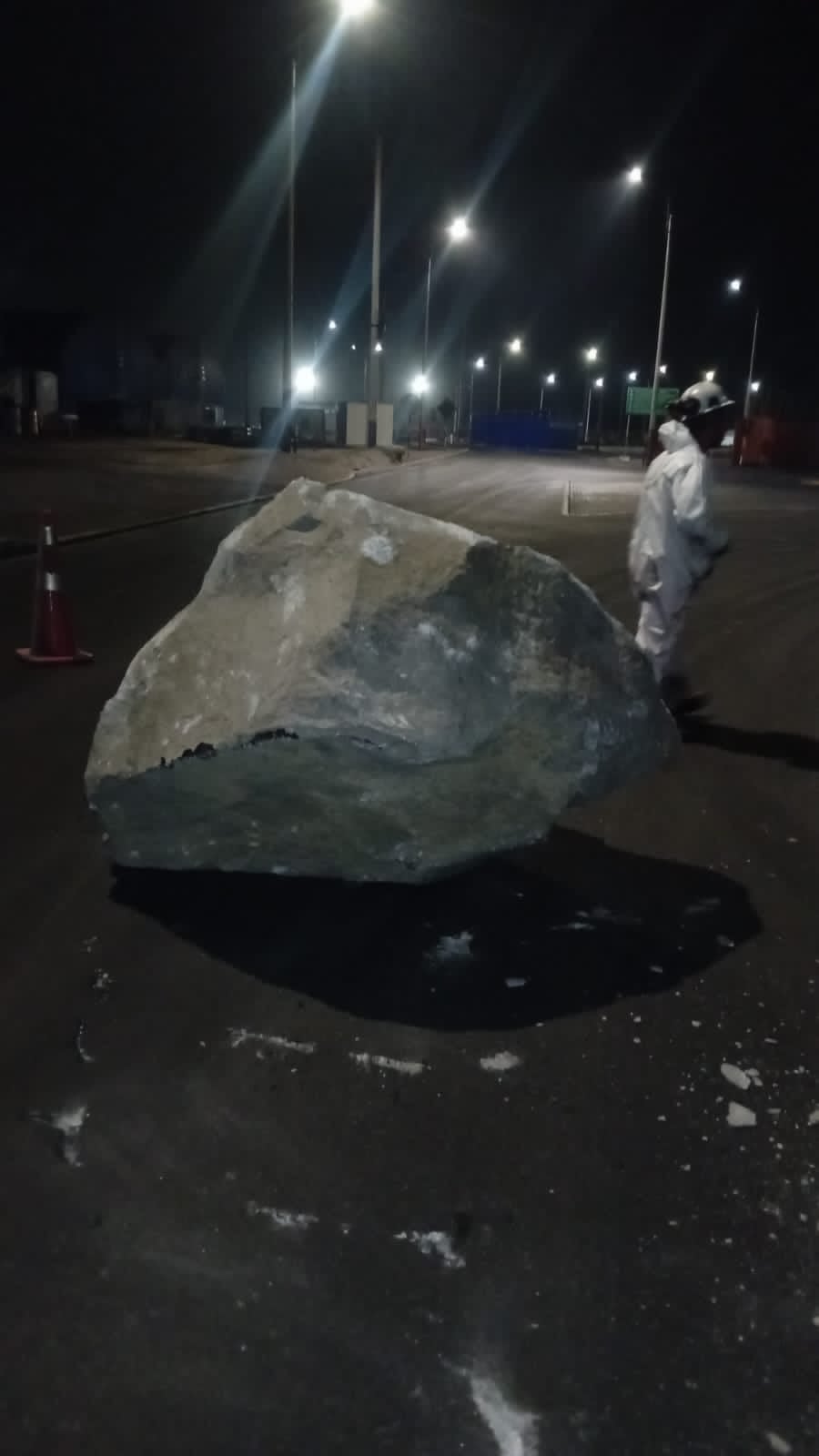 Sismo en Perú provoca desprendimiento de rocas que llegan al puerto de Trujillo