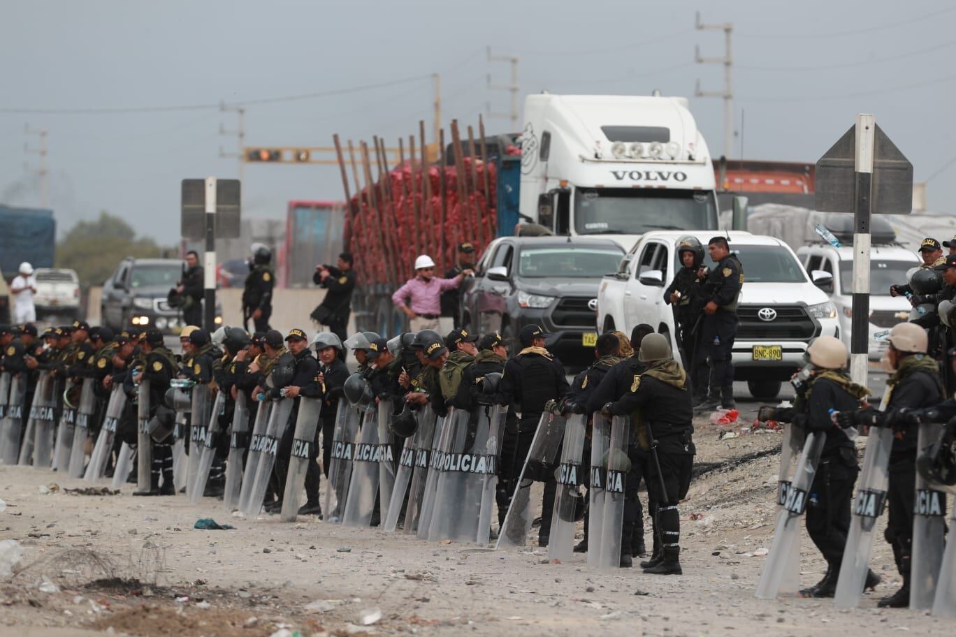 La intención de los dirigentes de Barrio Chino es que la protesta se extienda hasta el 7 de diciembre.