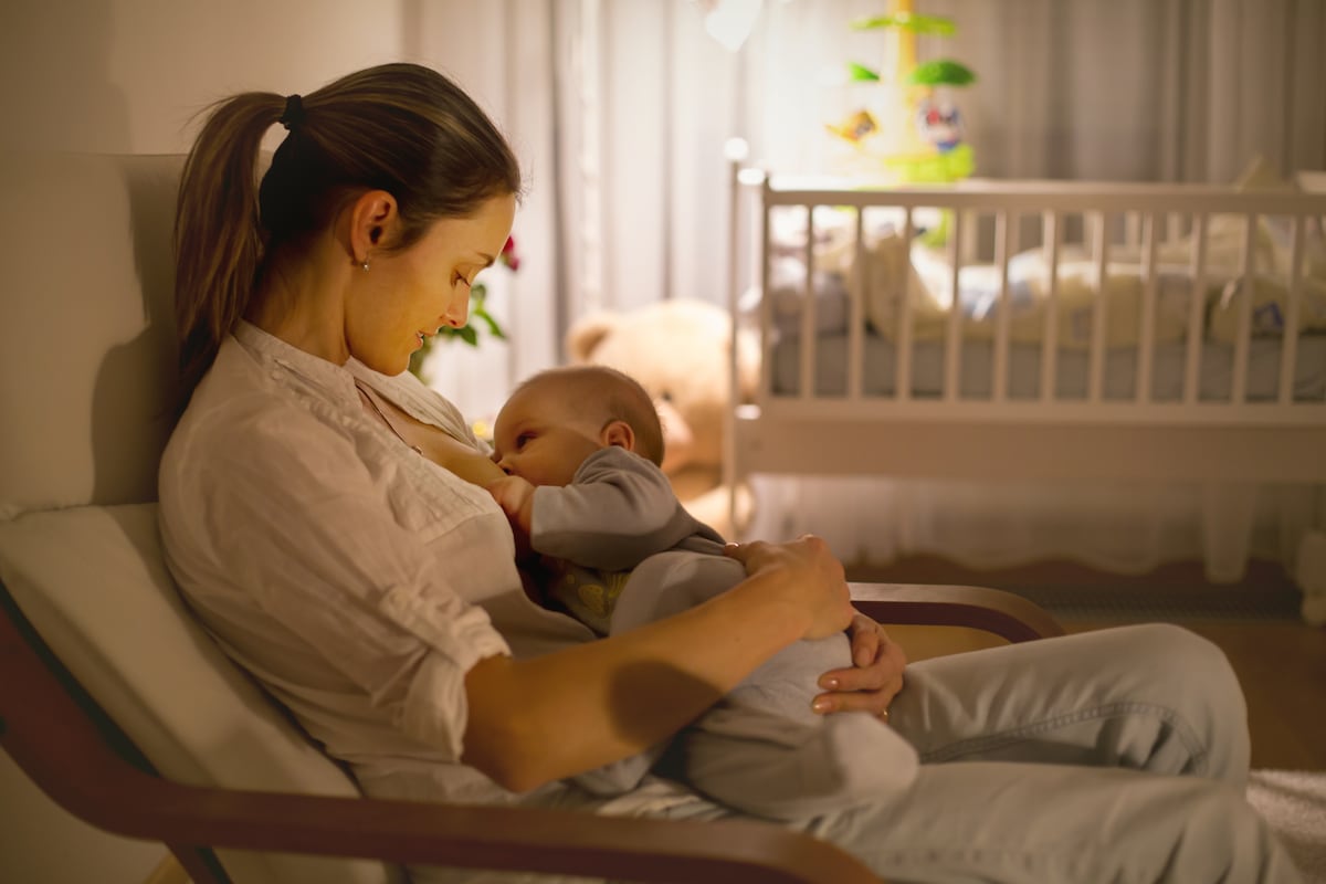 Una investigación internacional publicada en Cancer Discovery encontró que las mujeres que recibieron cabergolina para suprimir la lactancia presentaron aproximadamente un 70 % menos de riesgo de desarrollar cáncer de mama. Los resultados, respaldados por experimentos en ratones, deberán confirmarse mediante ensayos clínicos. (Foto: Shutterstock)