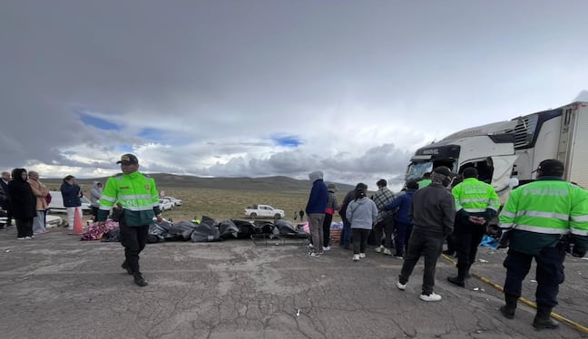 Choque deja 13 muertos en la vía Arequipa–Puno| Las Imperdibles de Correo (PODCAST)