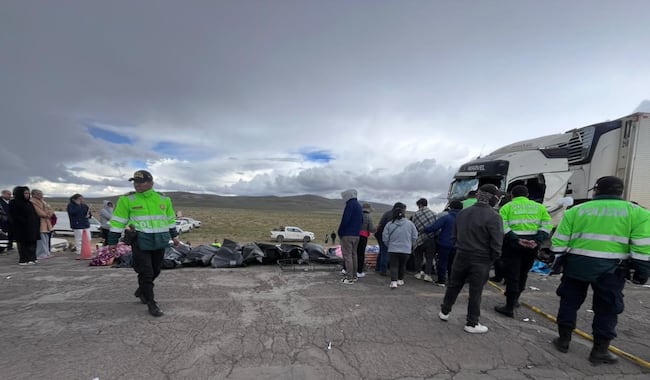 Choque deja 13 muertos en la vía Arequipa–Puno| Las Imperdibles de Correo (PODCAST)