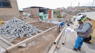 Paralizan obra de adoquinado en Islay y GRA expone reclamos irregulares de obreros