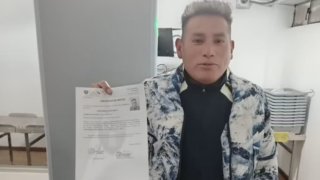En una carta pública, señala que no tuvo participación en ataques con aparatos explosivos contra el bus de Armonía 10 de Walther Lozada de Piura ni de la licorería “Tabaco y Ron".