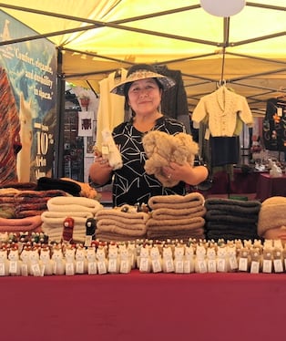 Feria de Artesanía en Arequipa por el aniversario de la Ciudad Blanca. (Foto: Flor Barrios/@photo.gec)