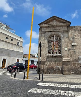 Calle Melgar, uno de los antiguos ingresos a Arequipa. (Foto: Yunsu Pariapaza/@photo.gec)