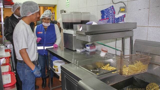 Locales de comida rápida fueron inspeccionados por municipio cusqueño (VIDEO)