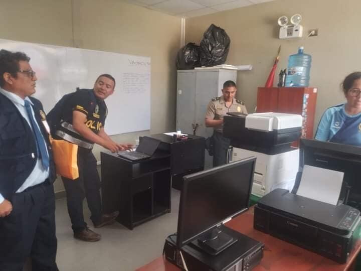 El Ministerio Público investiga a teniente y dos suboficiales de la Policía por haber solicitado una coima de 2 mil soles para liberar a un hombre requisitoriado