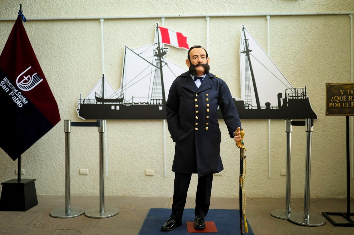 Recrean al almirante Miguel Grau Seminario a tamaño real en Arequipa