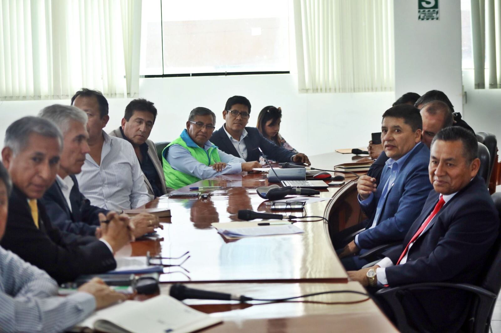 Los alcaldes se reunieron en el auditorio de la municipalidad de Arequipa (Foto: GEC)