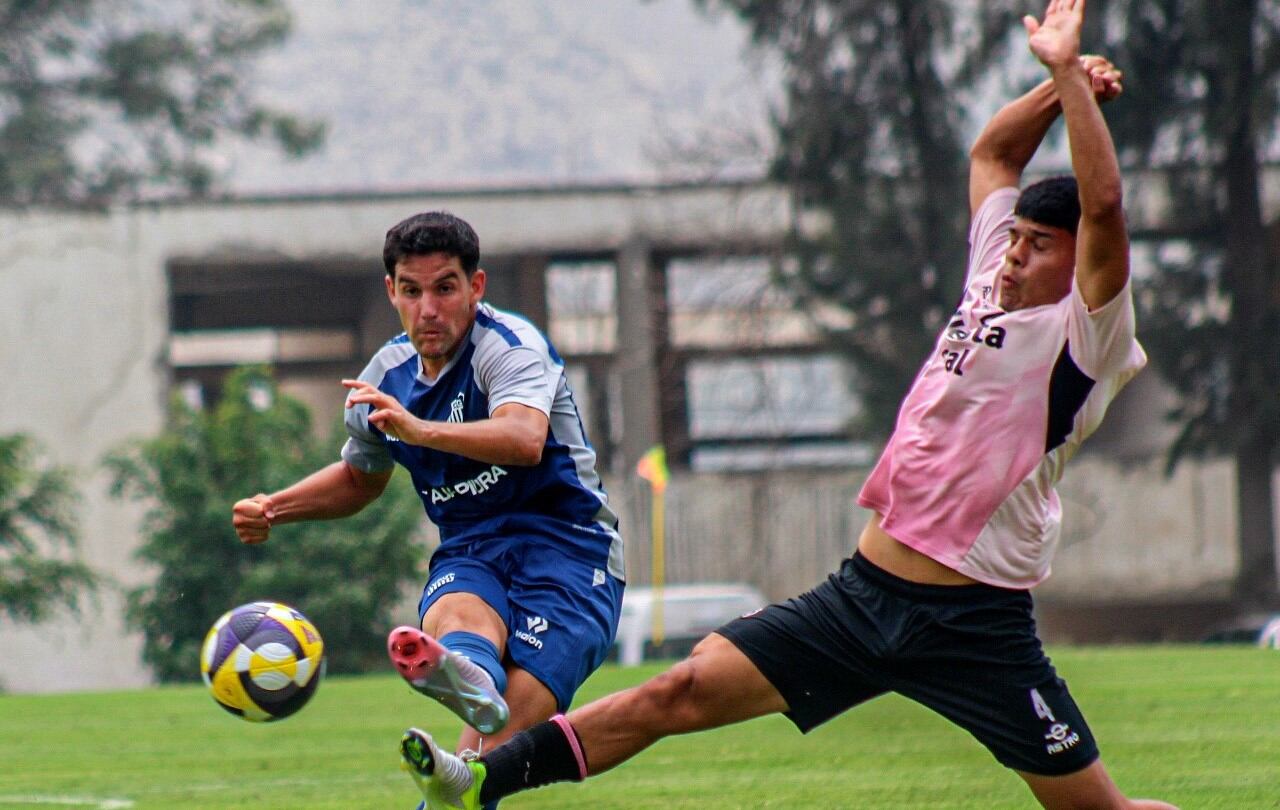 Jugaron en canchas de Chaclacayo, en dos partidos del 30 minutos cada uno.