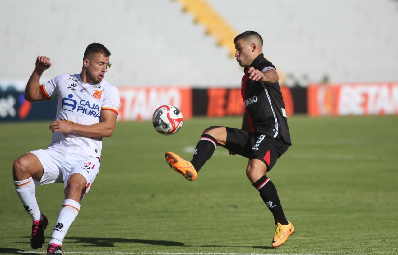 Encuentro entre FBC Melgar por el torneo clausura. (Foto: Leonardo Cuito)