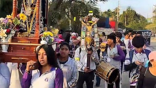 Miles de peregrinos caminan llenos de fe para ver al Cautivo de Ayabaca