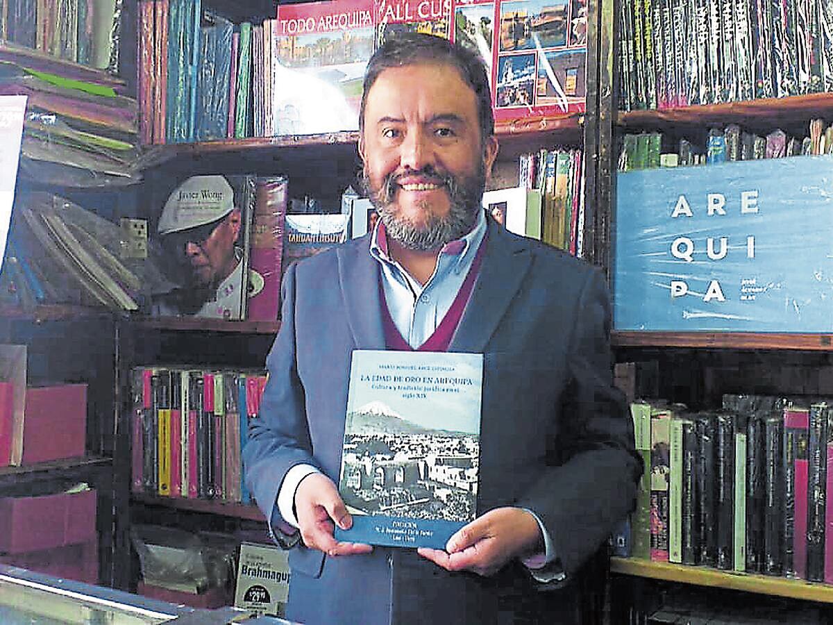 Rommel Arce fue director de la Biblioteca Regional de Arequipa (Foto GEC)