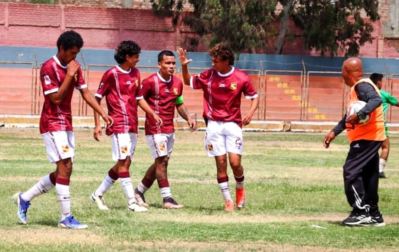 El "Rey de Copas aplastó al Sport Libertad y sueña con clasificar a liguilla final.
