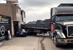 Tráiler provoca accidente múltiple y deja tres heridos en Arequipa