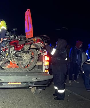 Puno: Motociclista dejó de existir tras chocar contra una combi estacionada