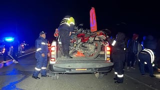 Puno: Motociclista dejó de existir tras chocar contra una combi estacionada