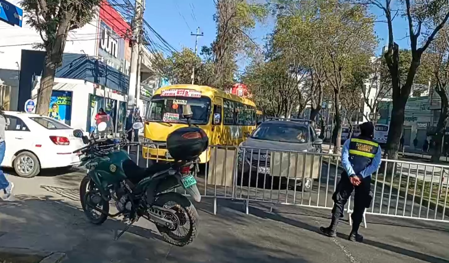Caos vehicular en Arequipa por cierre de una cuadra de la Av. Ejército