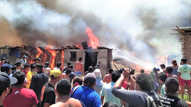 Terror y llanto en incendio que arrasó con 42 casas