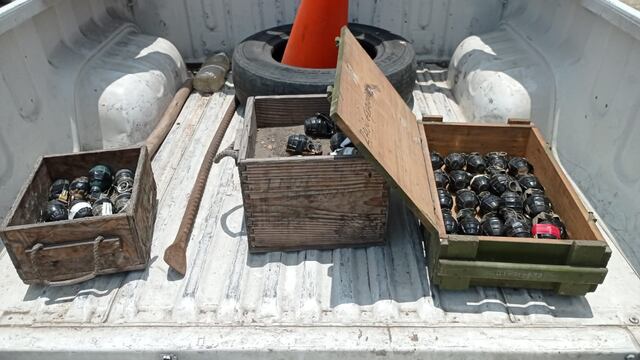 Policía halla 44 granadas de guerra dentro de una caja de madera, en Ate (VIDEOS) 