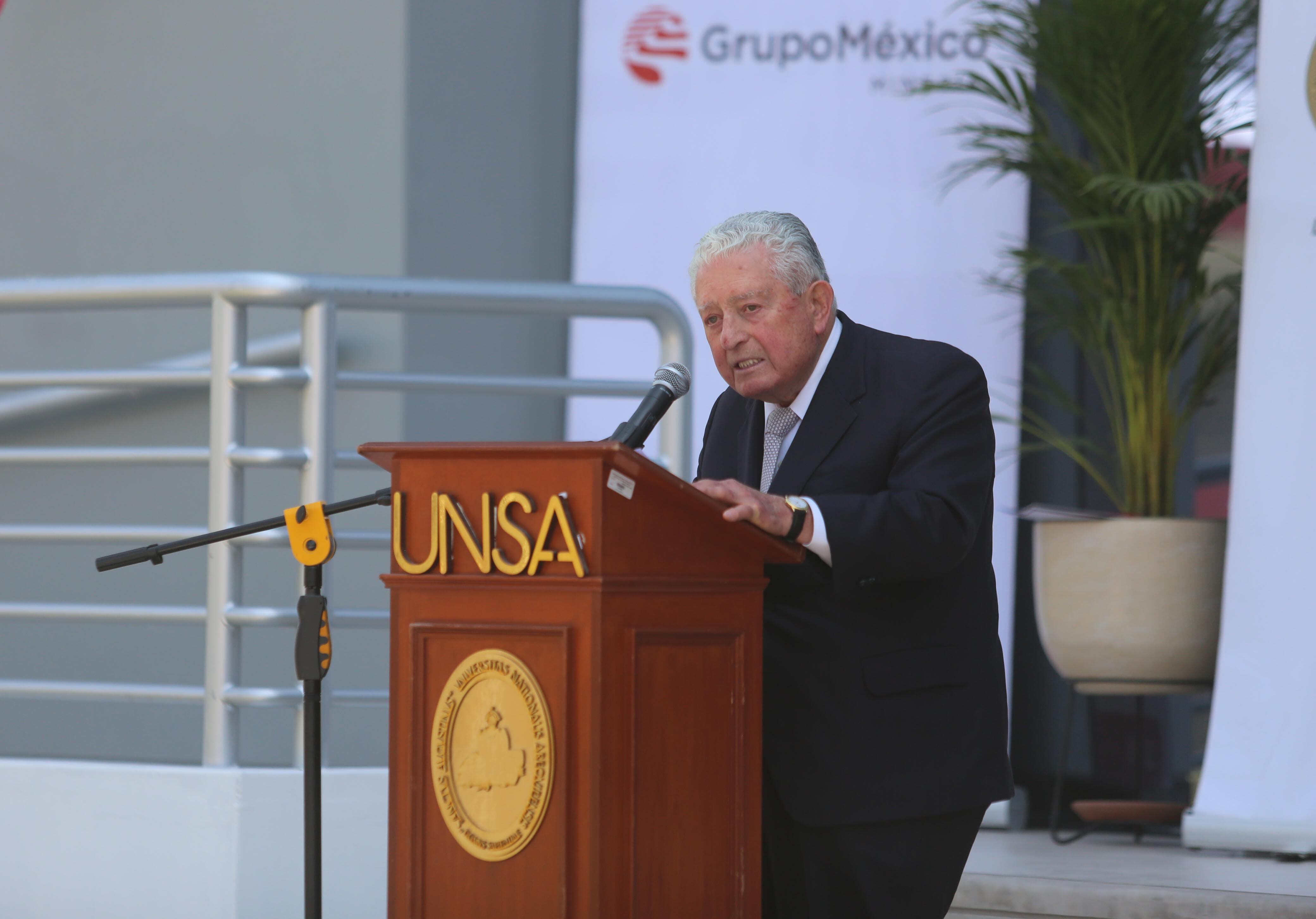 Presidente de Southern Perú en actividad de inauguración. Foto: Leonardo Cuito