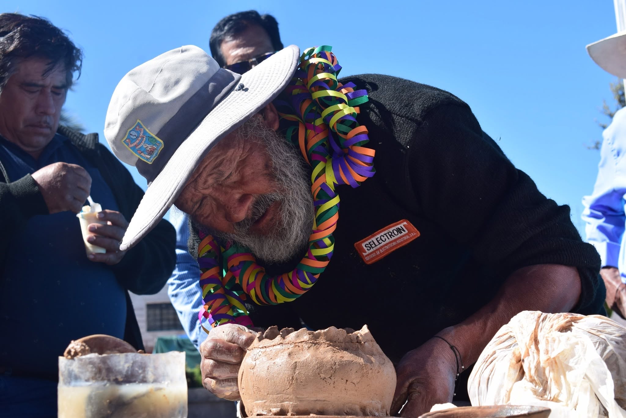 Adultos mayores brillan en feria de saberes y demuestran que el talento no tiene edad (Foto: Municipalidad de Condesuyos)