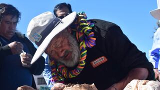 Adultos mayores brillan en feria de saberes y demuestran que el talento no tiene edad