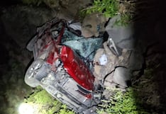 Madre e hijo mueren tras despiste de camioneta en la vía Arequipa–Puno
