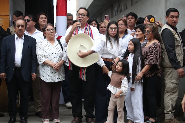 Roberto Sánchez: así fue el desayuno electoral junto a su familia en Huaral (Fotos: Jesús Saucedo/GEC)