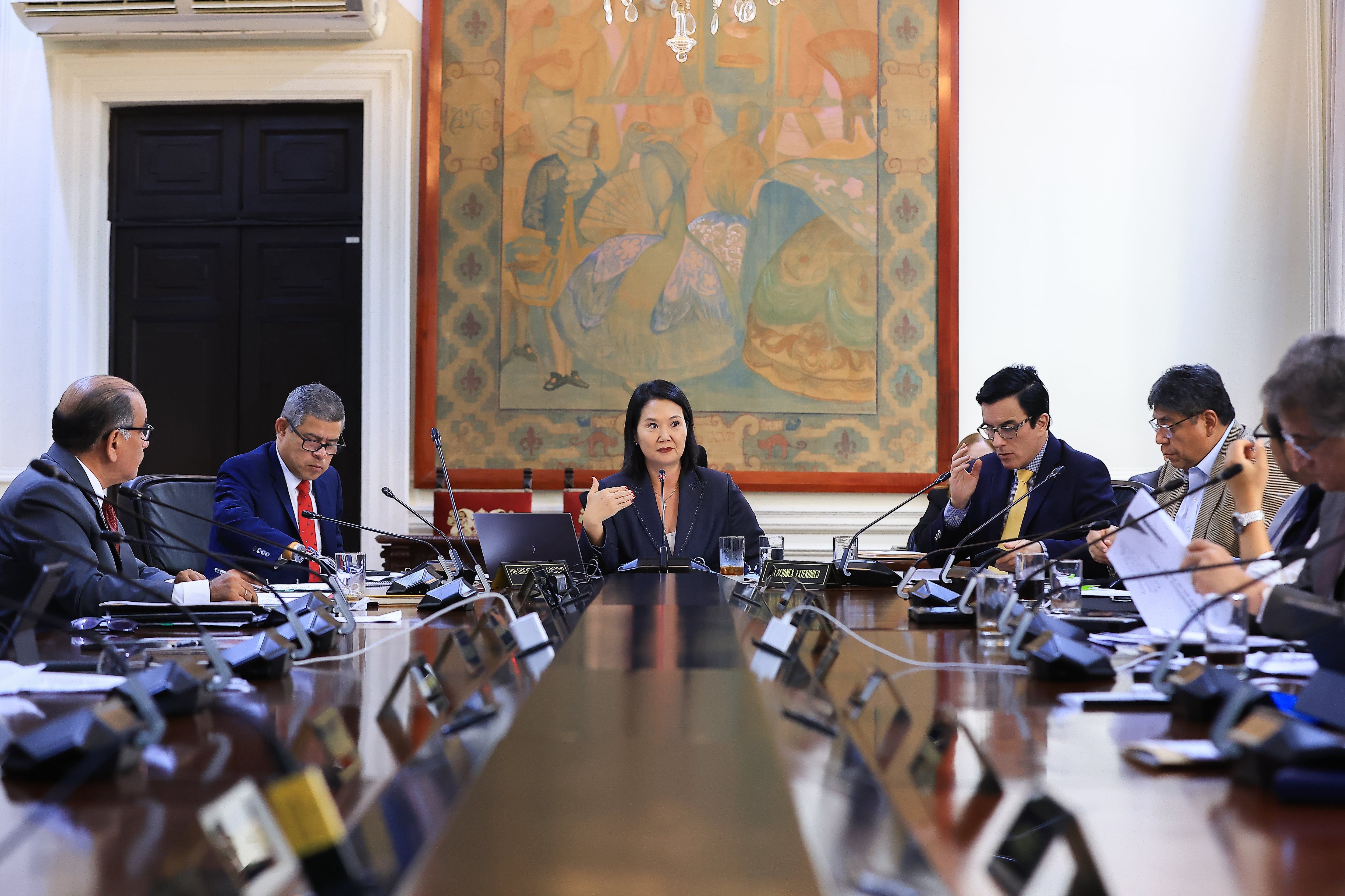 Keiko Fujimori encabezó nueva sesión del Consejo de Ministros tras su retorno de Estados Unidos. Foto: Presidencia del Perú.