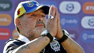 Juicio por muerte de Maradona se reanuda tras escándalo por exámenes médicos confundidos