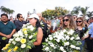 Manolo Rojas recibió cristiana sepultura en el cementerio Campo Fe de Huachipa (VIDEO)