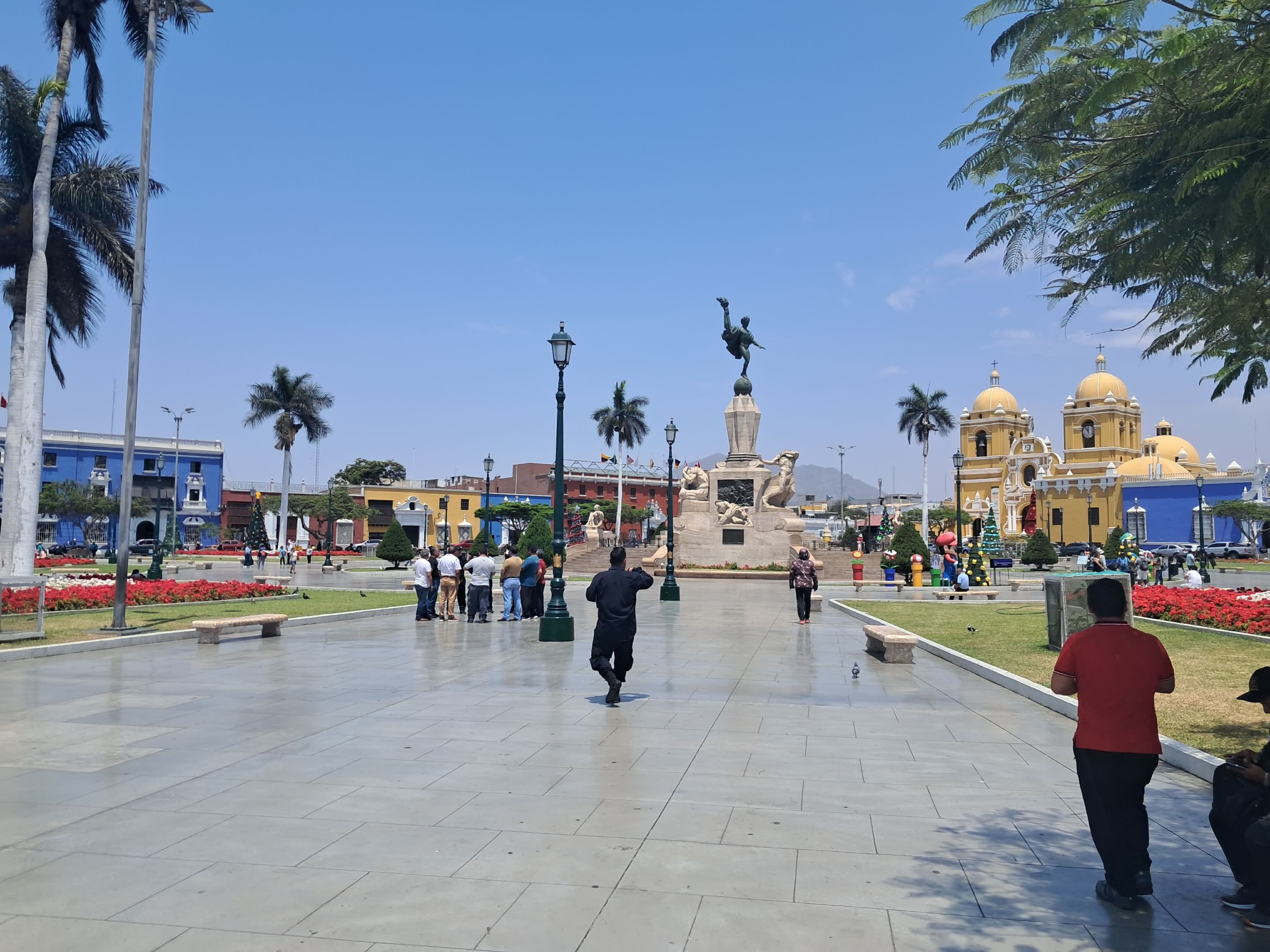 Regidores le dicen al alcalde que la aglomeración y acceso a bebidas alcohólicas puede ocasionar daños a la infraestructura y generar violencia. Pero el burgomaestre pide “tolerancia”.