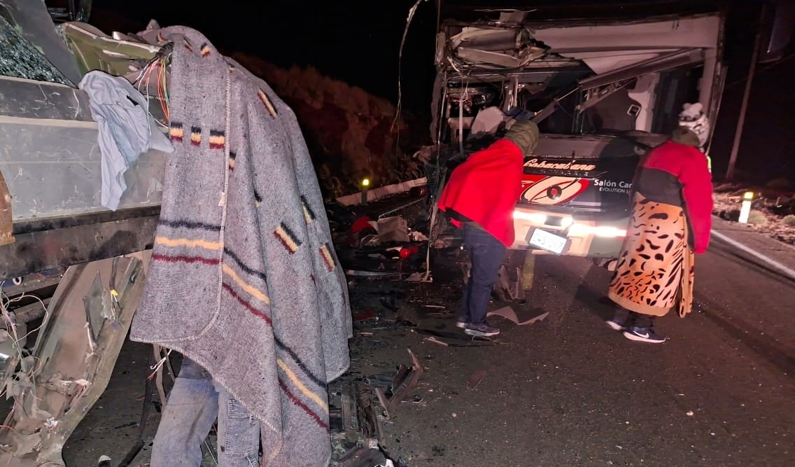Choque vehicular se produjo en el kilómetro 83 de la vía Binacional con dos fallecidos