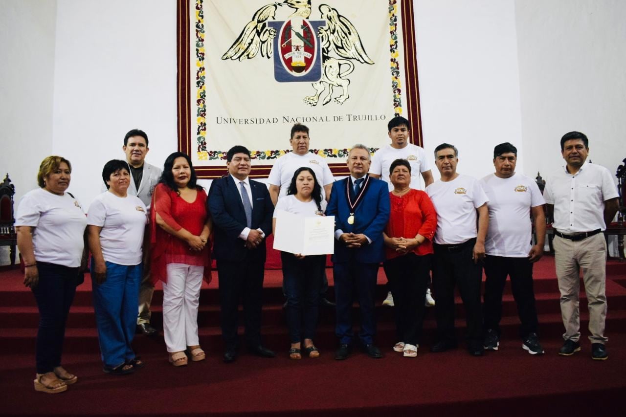 Las iniciativas productivas seleccionadas pertenecen a asociaciones y empresas de Virú, Julcán, Bolívar, Pataz y Trujillo, y permitirán mejorar los procesos productivos mediante la adquisición de maquinaria, equipos, herramientas e infraestructura, contribuyendo a incrementar la competitividad de los pequeños productores organizados.