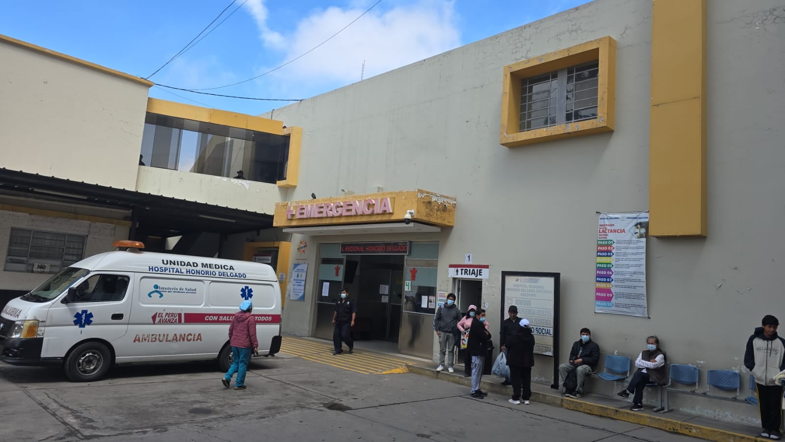 Paciente fue trasladada desde Juliaca al hospital Honorio Delgado Espinoza (Foto: Omar Cruz)