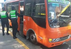 Mujer cae de bus en Arequipa y es trasladada al hospital