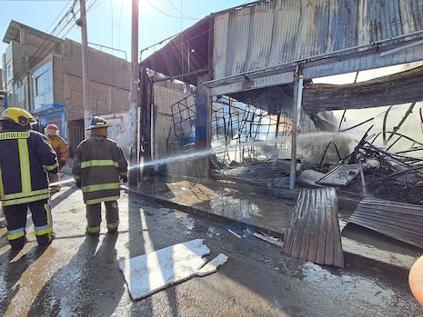 Bomberos de Chincha sin buenos equipos de protección para atender incendios