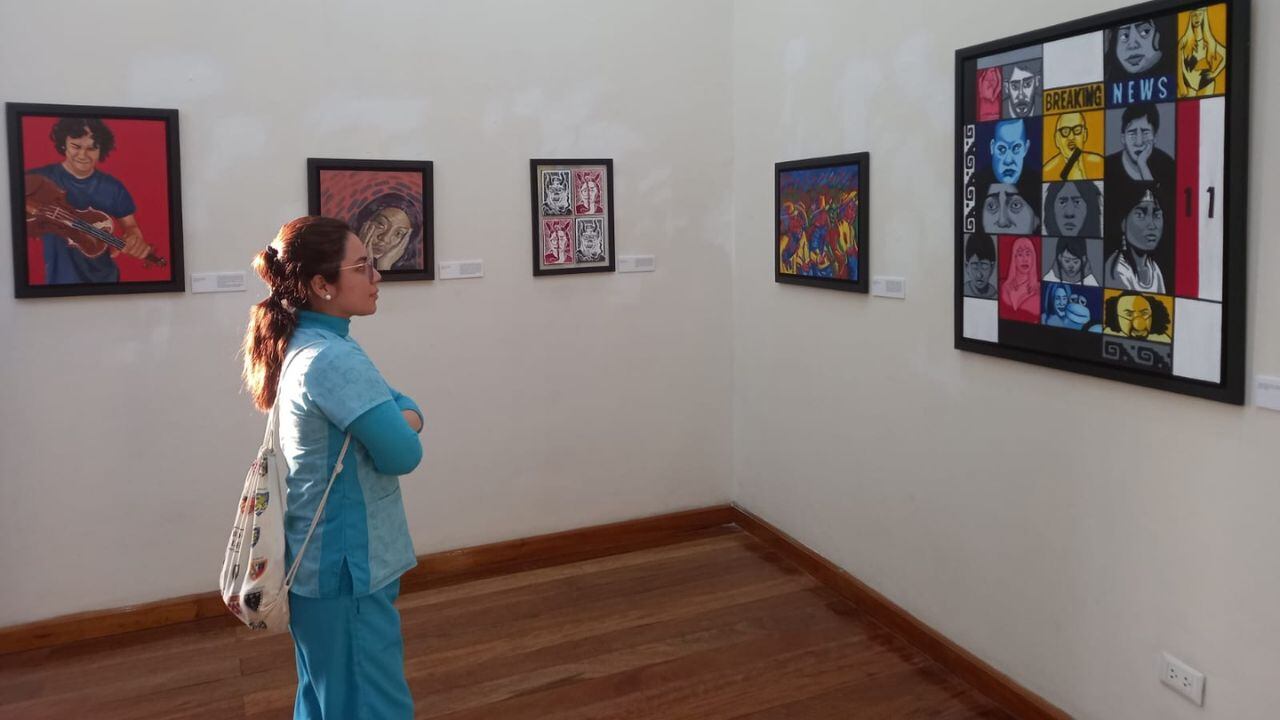 Hay cerca de 20 obras de estudiantes de colegio Alexander Fleming que son parte de la “Exposición de Artes Visuales del IB”.