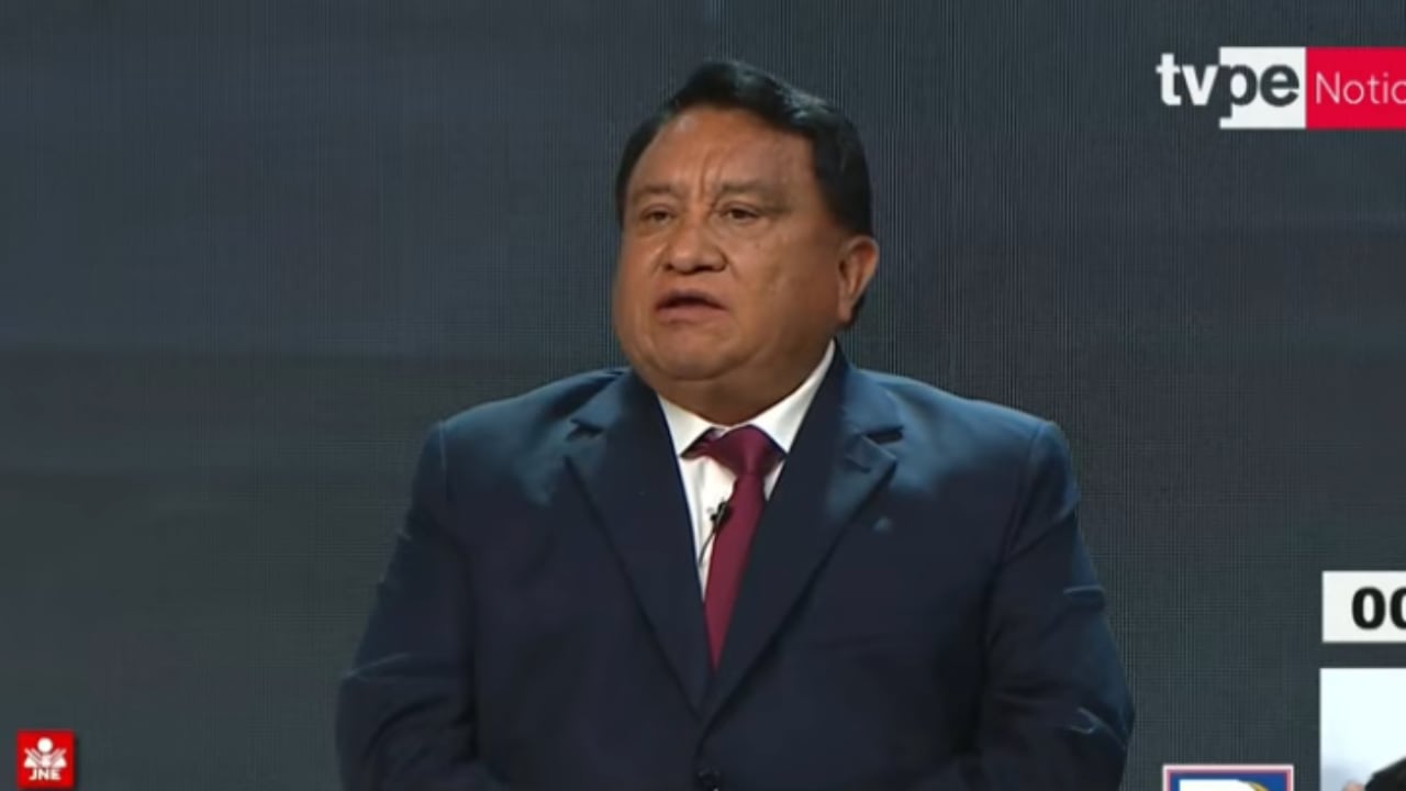 José Luna apunta a industrializar el país con infraestructura y zonas económicas especiales. Foto: TV Perú.