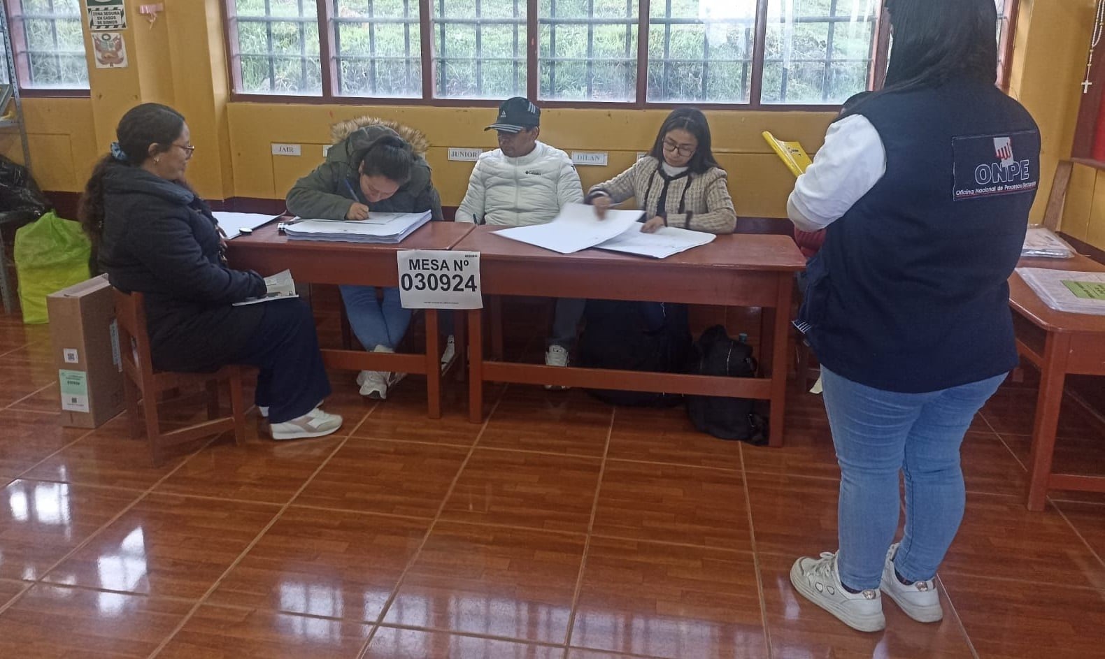 Se instaló a las 4:50 de la mañana en la provincia de Otuzco.