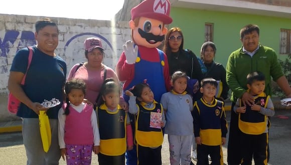 Personajes llegaron a instituciones educativas de Tacna llevando momentos de alegría a los niños. (Foto: GEC)