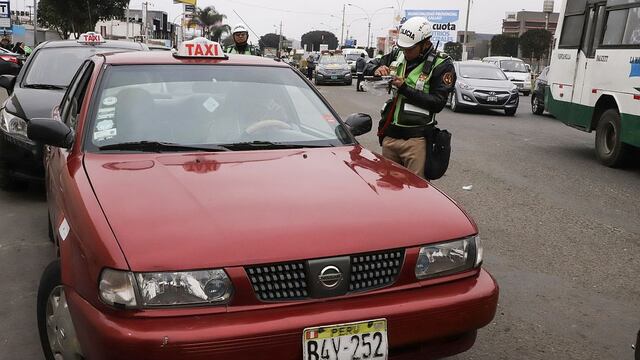 Callao: Taxis informales que circulan en el aeropuerto Jorge Chávez fueron enviados al depósito